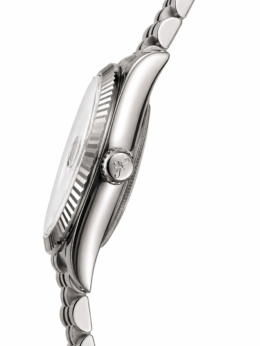 Soren Momentis side view — 40mm case profile