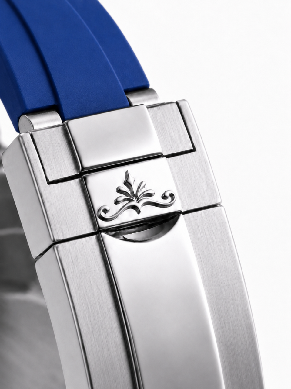Soren FKM rubber bracelet detail — 316L stainless steel