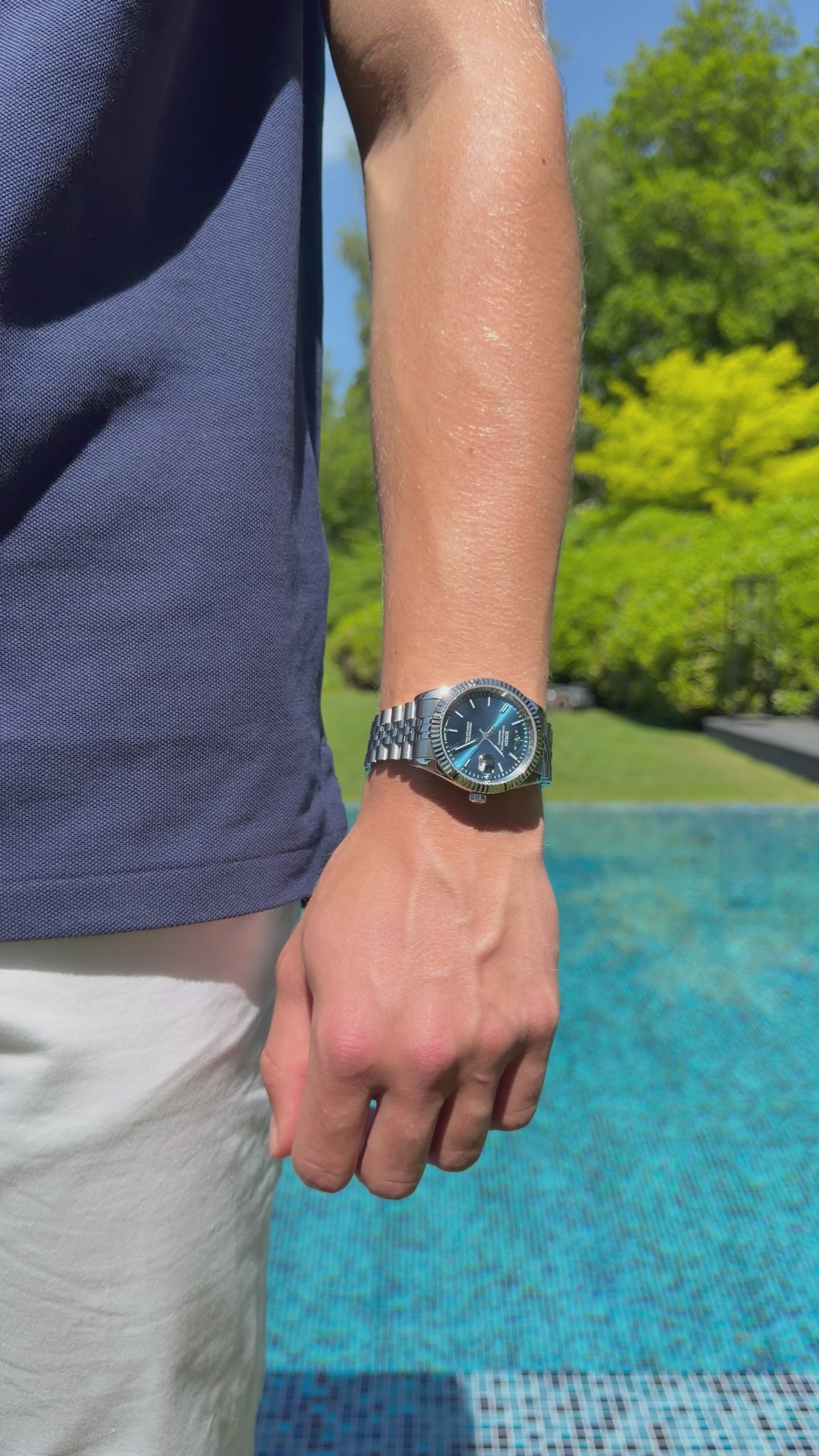 Soren Momentis Blue watch worn outdoors — 40mm case, jubilee bracelet
